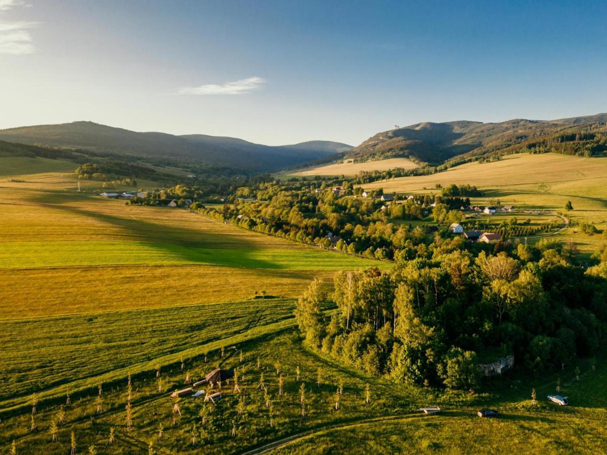 Treehous Sneznik S Wellness Hotel Dolní Morava Kültér fotó